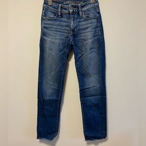 American Eagle Outfitters women’s Dark Blue Skinny Jeans